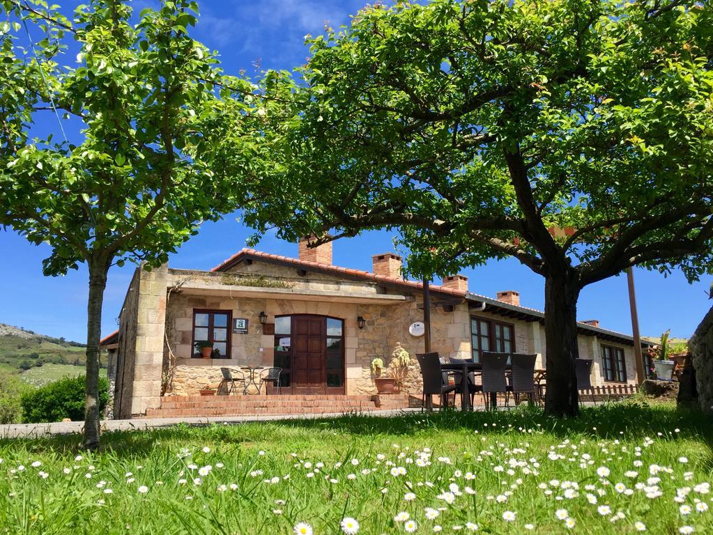 Posada La Roblera Guest House Orena Exterior photo